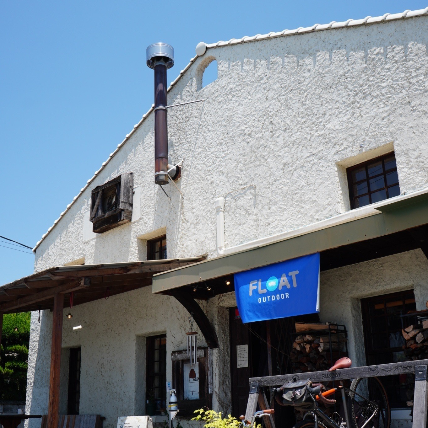 「SUNDAY」様にてFLOAT & 「F」PopUPイベントを開催します