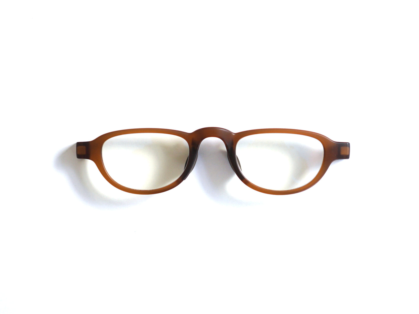 READING Front - ALMOND(アーモンド)